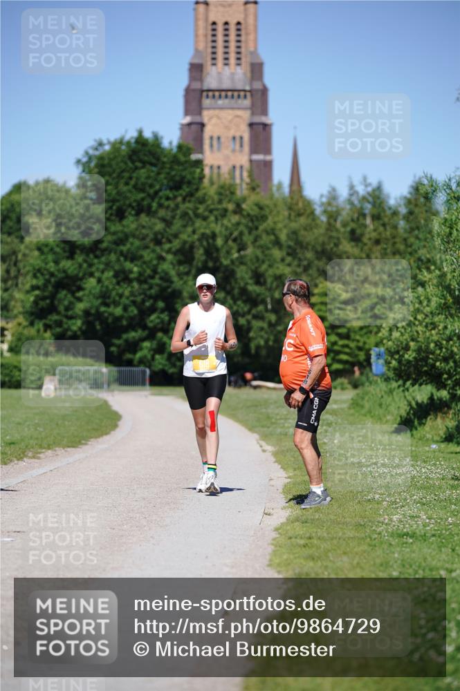 21.06.2026 - Viking Triathlon Michael Burmester http://msf.ph/oto/9864729 21.06.2026 16:48:17 Laufen 618 meine-sportfotos.de