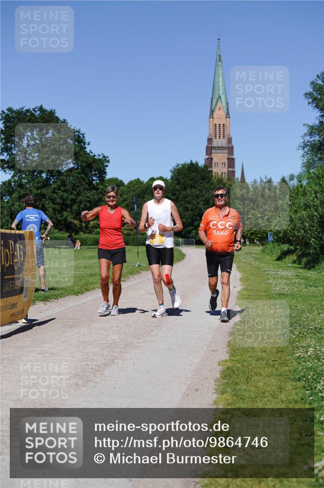 21.06.2026 - Viking Triathlon Michael Burmester http://msf.ph/oto/9864746 21.06.2026 16:48:21 Laufen 618 meine-sportfotos.de