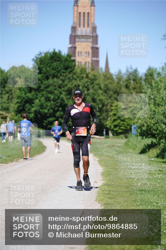 21.06.2026 - Viking Triathlon Michael Burmester http://msf.ph/oto/9864885 21.06.2026 16:49:33 Laufen 154, 375 meine-sportfotos.de