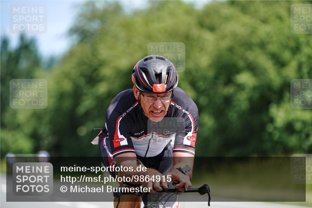 21.06.2026 - Viking Triathlon Michael Burmester http://msf.ph/oto/9864915 21.06.2026 11:51:39 Radfahren 248, 325, 377, 389, 415, 461, 479, 511, 566, 626, 656 meine-sportfotos.de