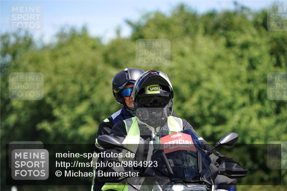 21.06.2026 - Viking Triathlon Michael Burmester http://msf.ph/oto/9864923 21.06.2026 11:51:46 Radfahren 80, 325, 359, 377, 423, 491, 566, 626 meine-sportfotos.de