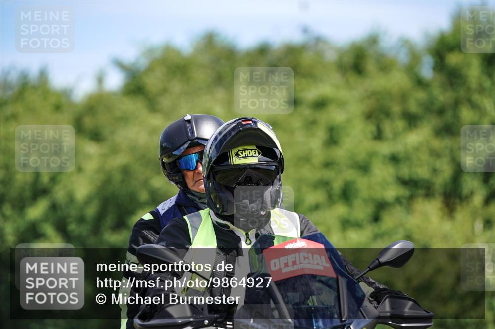 21.06.2026 - Viking Triathlon Michael Burmester http://msf.ph/oto/9864927 21.06.2026 11:51:46 Radfahren 80, 325, 359, 377, 423, 491, 566, 626 meine-sportfotos.de
