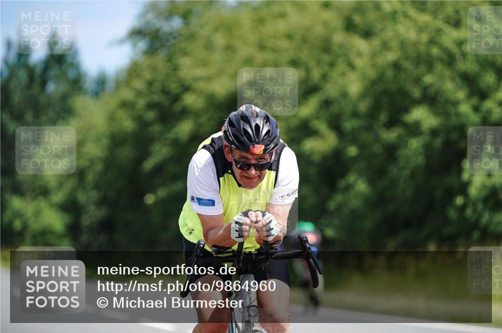 21.06.2026 - Viking Triathlon Michael Burmester http://msf.ph/oto/9864960 21.06.2026 11:52:04 Radfahren 61, 77, 80, 80, 141, 359, 410, 423, 491, 550, 636, 660 meine-sportfotos.de