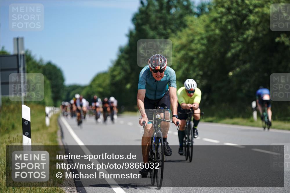 21.06.2026 - Viking Triathlon Michael Burmester http://msf.ph/oto/9865032 21.06.2026 11:52:50 Radfahren 104, 109, 135, 145, 178, 180, 202, 383, 446, 452, 452, 496, 500, 515, 603, 610 meine-sportfotos.de