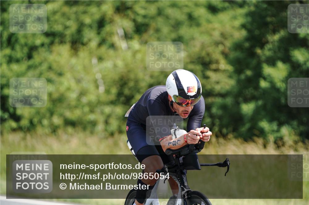 21.06.2026 - Viking Triathlon Michael Burmester http://msf.ph/oto/9865054 21.06.2026 11:52:53 Radfahren 104, 109, 135, 145, 178, 180, 202, 383, 446, 452, 452, 496, 500, 515, 603, 610 meine-sportfotos.de