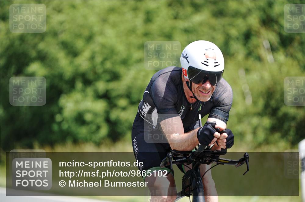 21.06.2026 - Viking Triathlon Michael Burmester http://msf.ph/oto/9865102 21.06.2026 11:53:01 Radfahren 104, 109, 135, 145, 160, 178, 182, 202, 202, 383, 446, 452, 496, 500, 515, 603, 610 meine-sportfotos.de