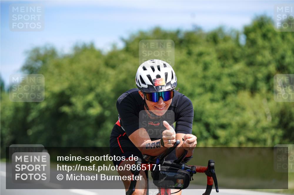 21.06.2026 - Viking Triathlon Michael Burmester http://msf.ph/oto/9865171 21.06.2026 11:53:31 Radfahren 1, 4, 59, 339, 400, 400, 538, 539 meine-sportfotos.de