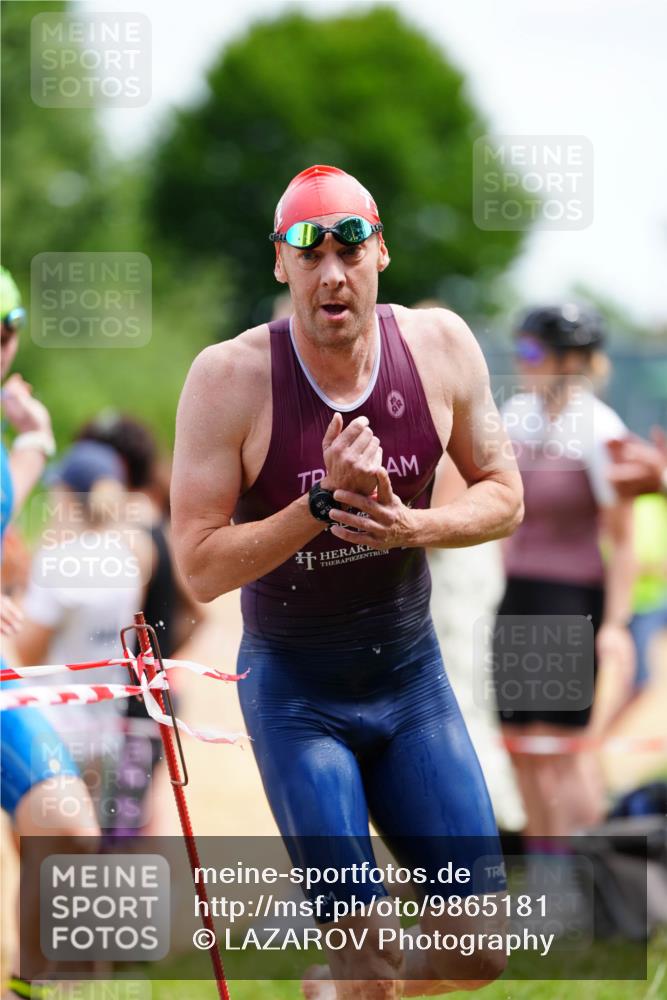 21.06.2026 - 29. Vierlanden-Triathlon LAZAROV Photography http://msf.ph/oto/9865181 21.06.2026 12:57:13 Schwimmen 1040, 1042, 1043, 1047, 1048, 1049, 1065, 1080 meine-sportfotos.de
