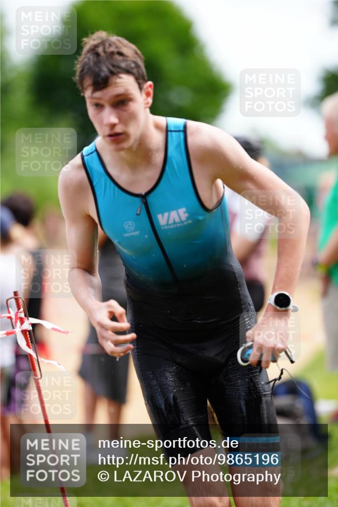 21.06.2026 - 29. Vierlanden-Triathlon LAZAROV Photography http://msf.ph/oto/9865196 21.06.2026 12:57:33 Schwimmen 1052, 1056 meine-sportfotos.de