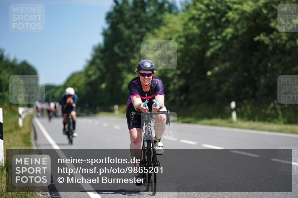 21.06.2026 - Viking Triathlon Michael Burmester http://msf.ph/oto/9865201 21.06.2026 11:53:59 Radfahren 62, 62, 143, 217, 231, 347, 354, 363, 398, 424, 448, 454, 458, 579, 662 meine-sportfotos.de
