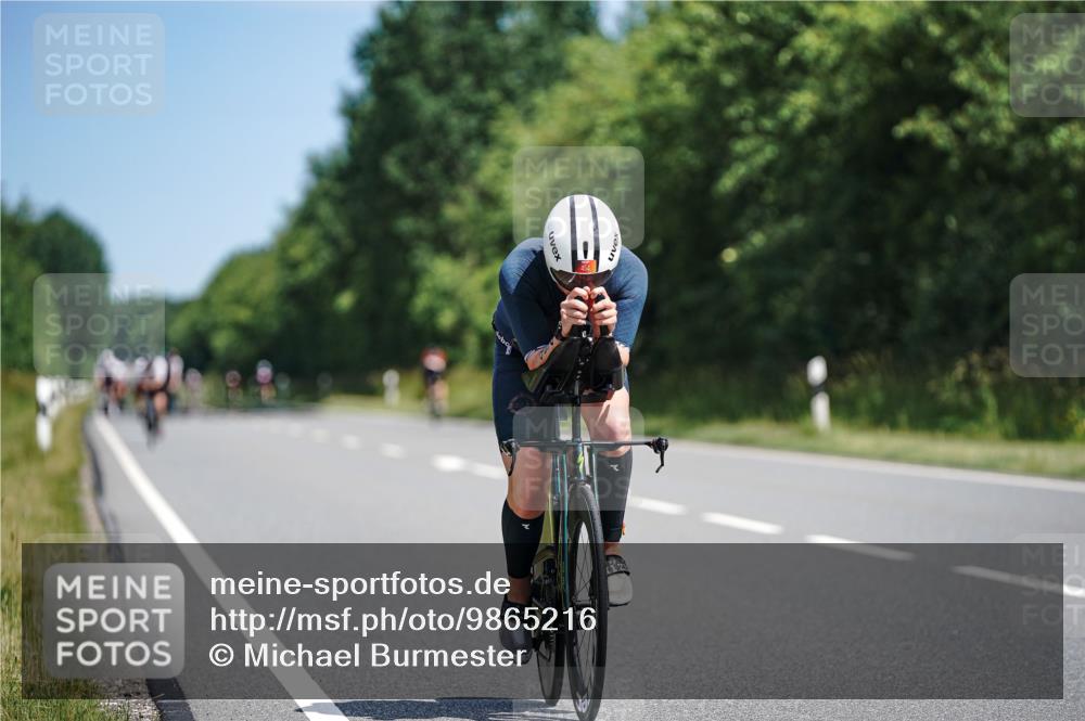21.06.2026 - Viking Triathlon Michael Burmester http://msf.ph/oto/9865216 21.06.2026 11:54:02 Radfahren 62, 62, 143, 209, 217, 231, 347, 354, 363, 398, 424, 448, 454, 458, 579, 662 meine-sportfotos.de