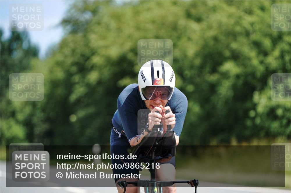 21.06.2026 - Viking Triathlon Michael Burmester http://msf.ph/oto/9865218 21.06.2026 11:54:02 Radfahren 62, 62, 143, 209, 217, 231, 347, 354, 363, 398, 424, 448, 454, 458, 579, 662 meine-sportfotos.de