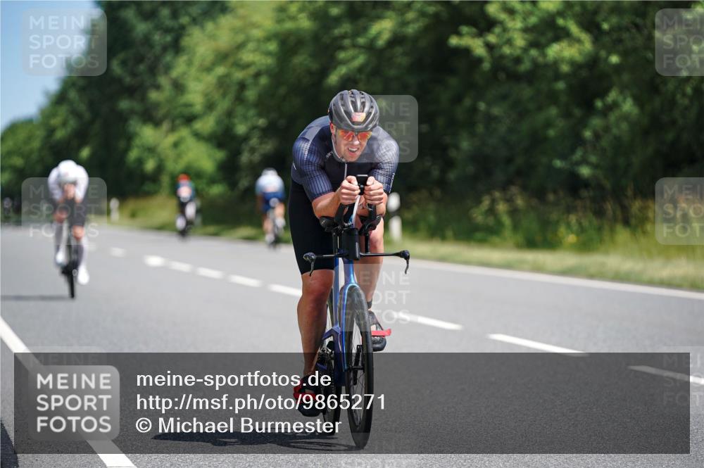 21.06.2026 - Viking Triathlon Michael Burmester http://msf.ph/oto/9865271 21.06.2026 11:54:34 Radfahren 2, 19, 81, 114, 234, 243, 264, 265, 392, 399, 417, 447, 530, 627, 662 meine-sportfotos.de