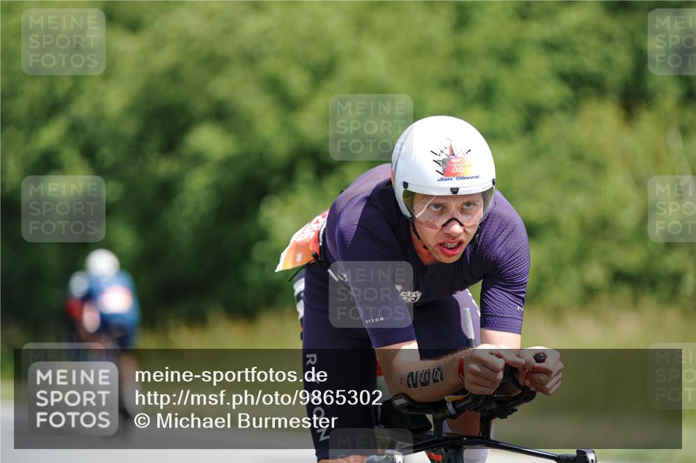 21.06.2026 - Viking Triathlon Michael Burmester http://msf.ph/oto/9865302 21.06.2026 11:54:42 Radfahren 2, 19, 114, 213, 234, 243, 264, 265, 345, 392, 399, 431, 447, 504, 530, 627 meine-sportfotos.de