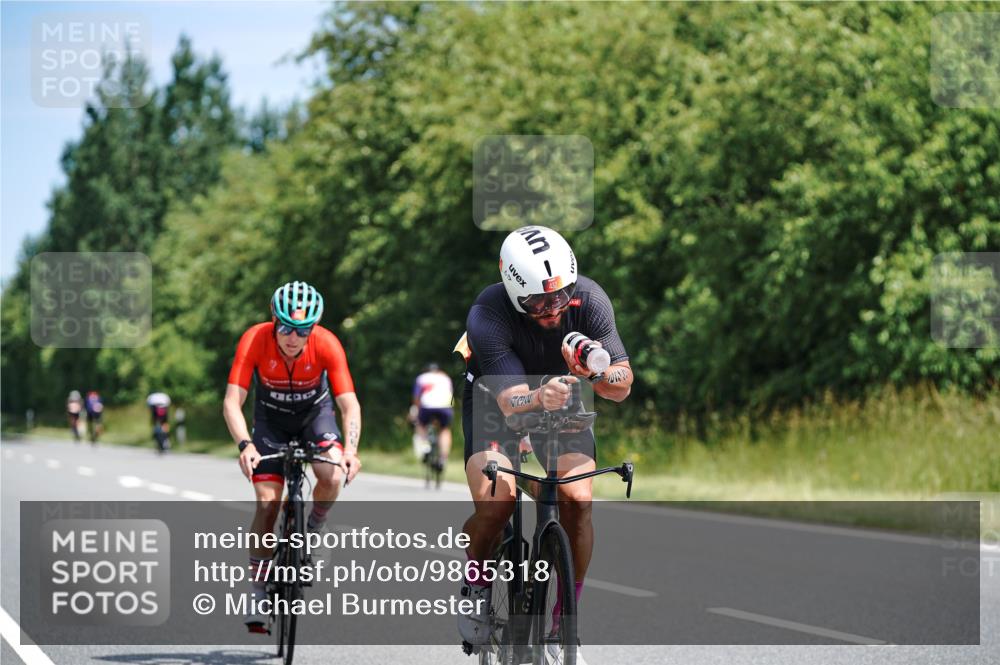 21.06.2026 - Viking Triathlon Michael Burmester http://msf.ph/oto/9865318 21.06.2026 11:56:15 Radfahren 18, 131, 133, 321, 334, 341, 405, 432, 436, 436, 439, 486, 487, 506, 533, 533 meine-sportfotos.de