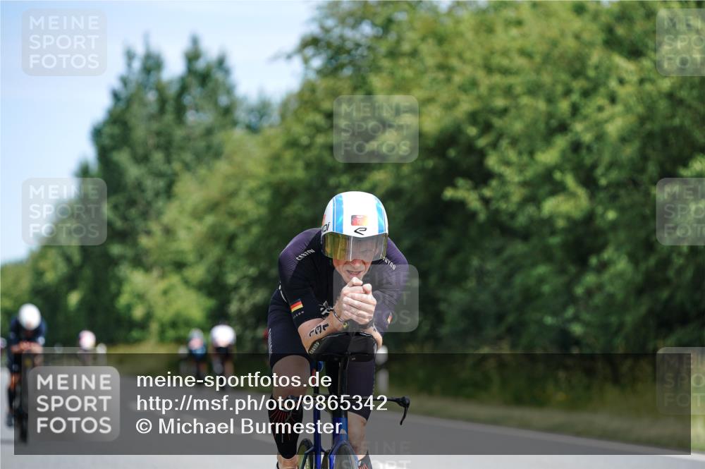 21.06.2026 - Viking Triathlon Michael Burmester http://msf.ph/oto/9865342 21.06.2026 11:56:28 Radfahren 18, 131, 258, 321, 334, 401, 405, 436, 436, 470, 533, 602 meine-sportfotos.de