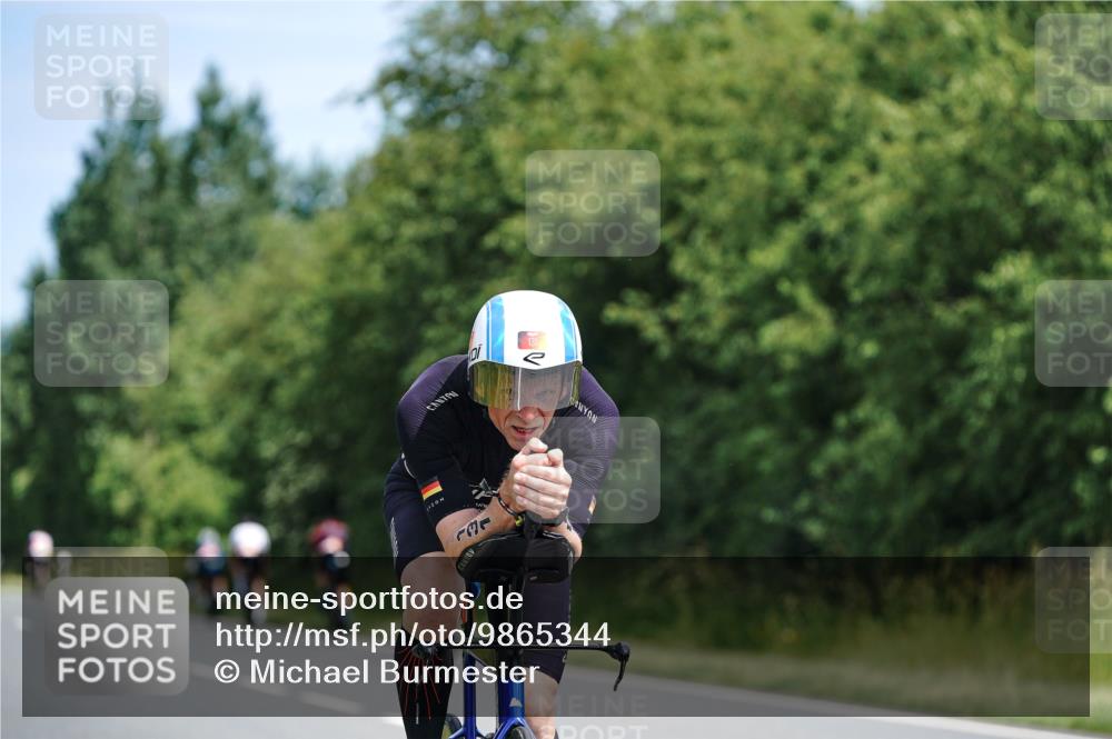 21.06.2026 - Viking Triathlon Michael Burmester http://msf.ph/oto/9865344 21.06.2026 11:56:28 Radfahren 18, 131, 258, 321, 334, 401, 405, 436, 436, 470, 533, 602 meine-sportfotos.de