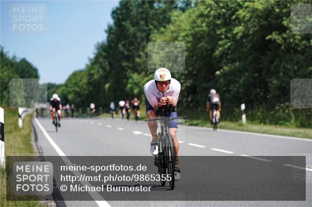 21.06.2026 - Viking Triathlon Michael Burmester http://msf.ph/oto/9865355 21.06.2026 11:56:34 Radfahren 18, 131, 177, 179, 258, 321, 334, 401, 436, 470, 533, 577, 602 meine-sportfotos.de