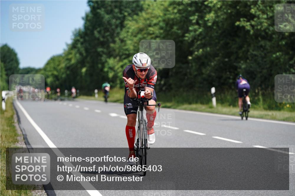 21.06.2026 - Viking Triathlon Michael Burmester http://msf.ph/oto/9865403 21.06.2026 11:57:23 Radfahren 25, 134, 137, 158, 190, 344, 369, 394, 449, 547, 575, 624, 630 meine-sportfotos.de