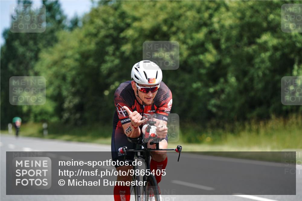 21.06.2026 - Viking Triathlon Michael Burmester http://msf.ph/oto/9865405 21.06.2026 11:57:24 Radfahren 25, 134, 137, 158, 190, 344, 369, 394, 449, 547, 575, 624, 630 meine-sportfotos.de