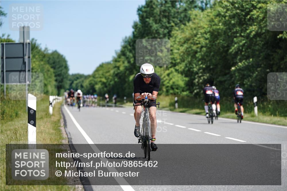 21.06.2026 - Viking Triathlon Michael Burmester http://msf.ph/oto/9865462 21.06.2026 11:58:32 Radfahren 5, 36, 36, 48, 139, 164, 192, 208, 208, 221, 223, 230, 232, 251, 278, 312, 353, 358, 375, 466, 494, 517, 551, 563, 635, 654 meine-sportfotos.de