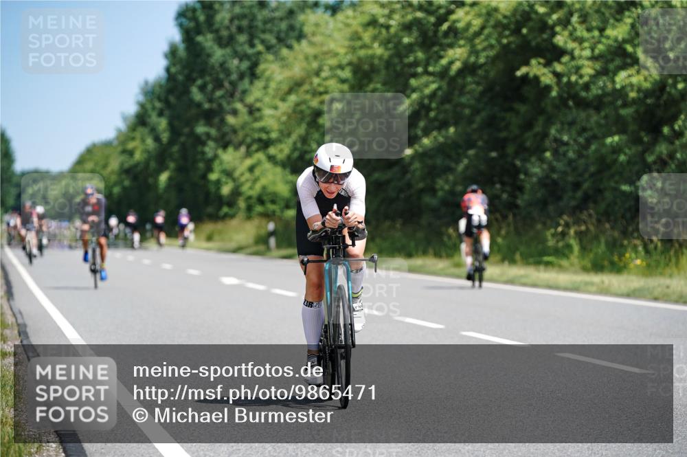 21.06.2026 - Viking Triathlon Michael Burmester http://msf.ph/oto/9865471 21.06.2026 11:58:41 Radfahren 5, 31, 36, 139, 164, 208, 208, 230, 251, 278, 330, 353, 358, 362, 371, 375, 466, 494, 517, 551, 563, 635, 635 meine-sportfotos.de