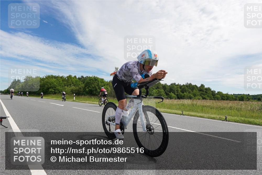 21.06.2026 - Viking Triathlon Michael Burmester http://msf.ph/oto/9865516 21.06.2026 11:09:04 Radfahren 5, 31, 156, 179, 189, 232, 279, 302, 474, 520, 615 meine-sportfotos.de