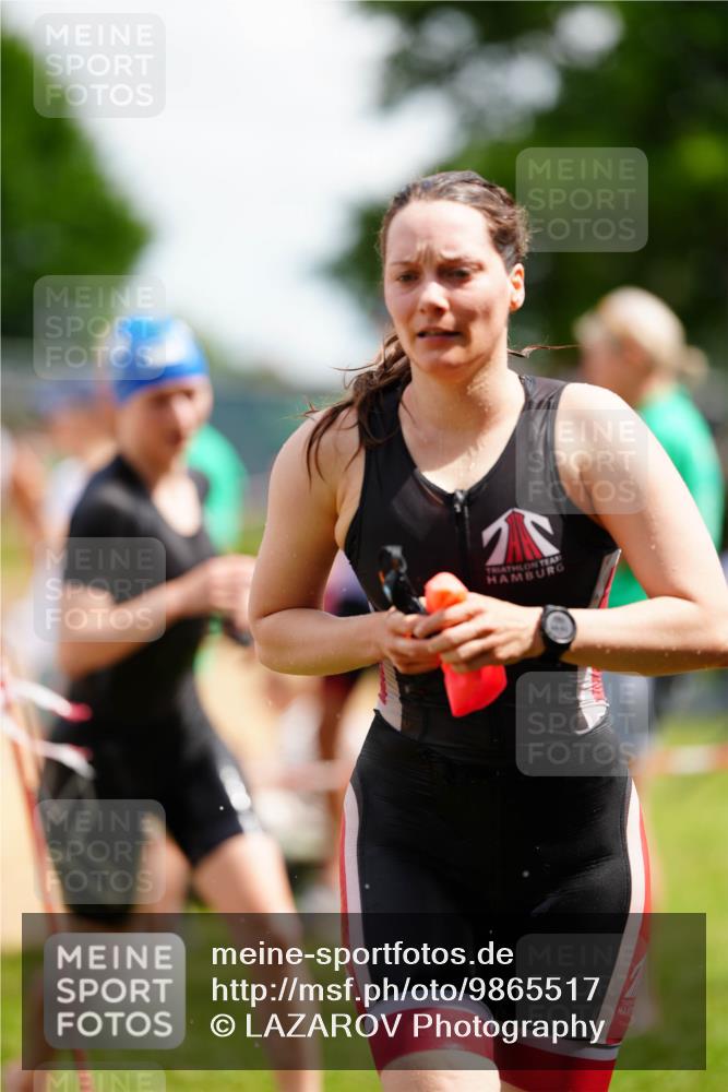 21.06.2026 - 29. Vierlanden-Triathlon LAZAROV Photography http://msf.ph/oto/9865517 21.06.2026 13:09:47 Schwimmen 1110, 1126, 1129, 1131, 1132, 1138, 1147, 1154 meine-sportfotos.de
