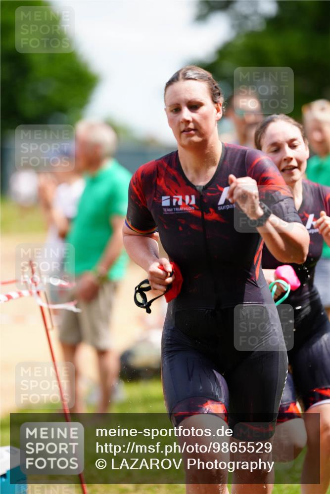 21.06.2026 - 29. Vierlanden-Triathlon LAZAROV Photography http://msf.ph/oto/9865529 21.06.2026 13:09:53 Schwimmen 1110, 1118, 1126, 1129, 1131, 1138, 1147 meine-sportfotos.de