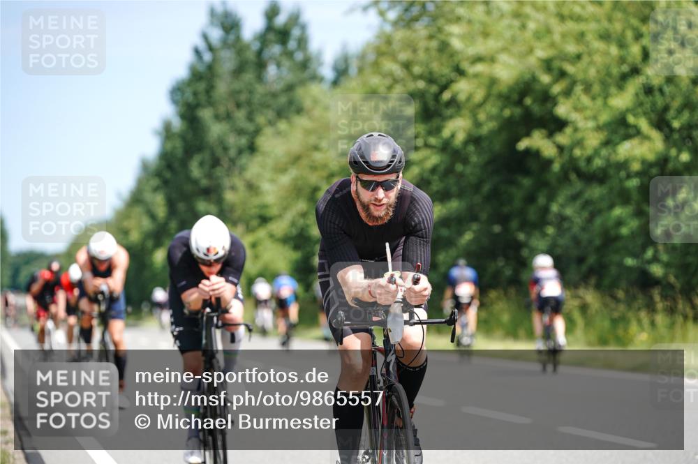 21.06.2026 - Viking Triathlon Michael Burmester http://msf.ph/oto/9865557 21.06.2026 11:59:16 Radfahren 47, 91, 242, 276, 306, 311, 313, 379, 421, 441, 444, 444, 510, 524, 531, 536, 537, 638 meine-sportfotos.de