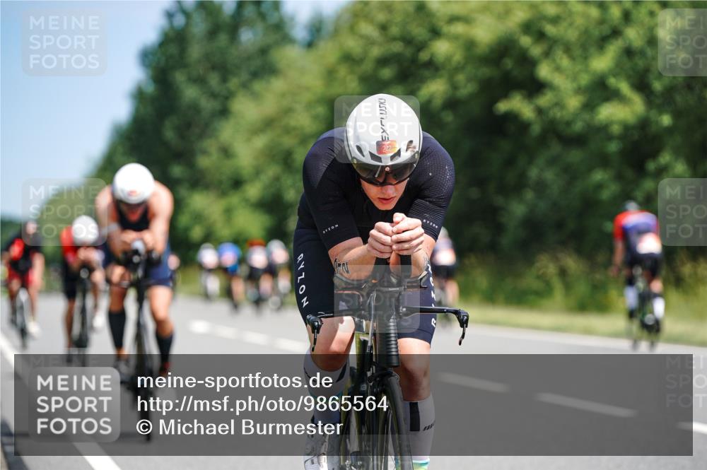 21.06.2026 - Viking Triathlon Michael Burmester http://msf.ph/oto/9865564 21.06.2026 11:59:17 Radfahren 47, 91, 242, 276, 306, 311, 313, 379, 421, 441, 444, 444, 510, 524, 531, 536, 537, 638 meine-sportfotos.de