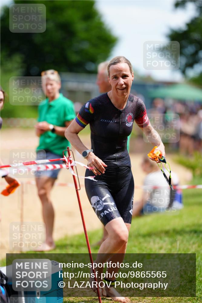 21.06.2026 - 29. Vierlanden-Triathlon LAZAROV Photography http://msf.ph/oto/9865565 21.06.2026 13:10:45 Schwimmen 1083, 1113, 1124, 1149, 1161 meine-sportfotos.de