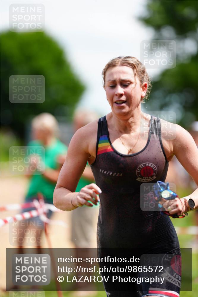 21.06.2026 - 29. Vierlanden-Triathlon LAZAROV Photography http://msf.ph/oto/9865572 21.06.2026 13:10:48 Schwimmen 1083, 1113, 1124, 1149, 1161 meine-sportfotos.de