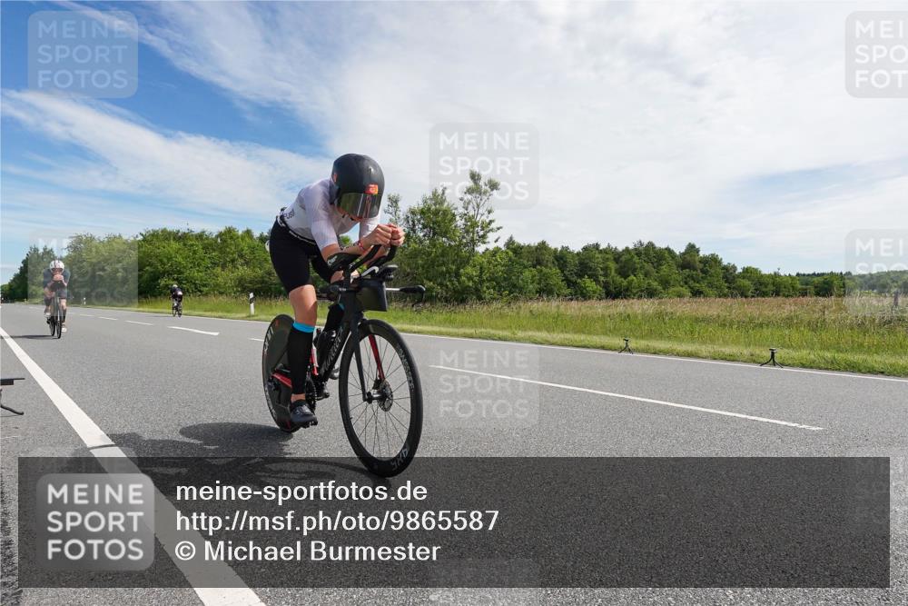 21.06.2026 - Viking Triathlon Michael Burmester http://msf.ph/oto/9865587 21.06.2026 11:14:46 Radfahren 14, 91, 91, 116, 155, 223, 313, 317, 410, 453, 454, 523, 554, 554, 639 meine-sportfotos.de