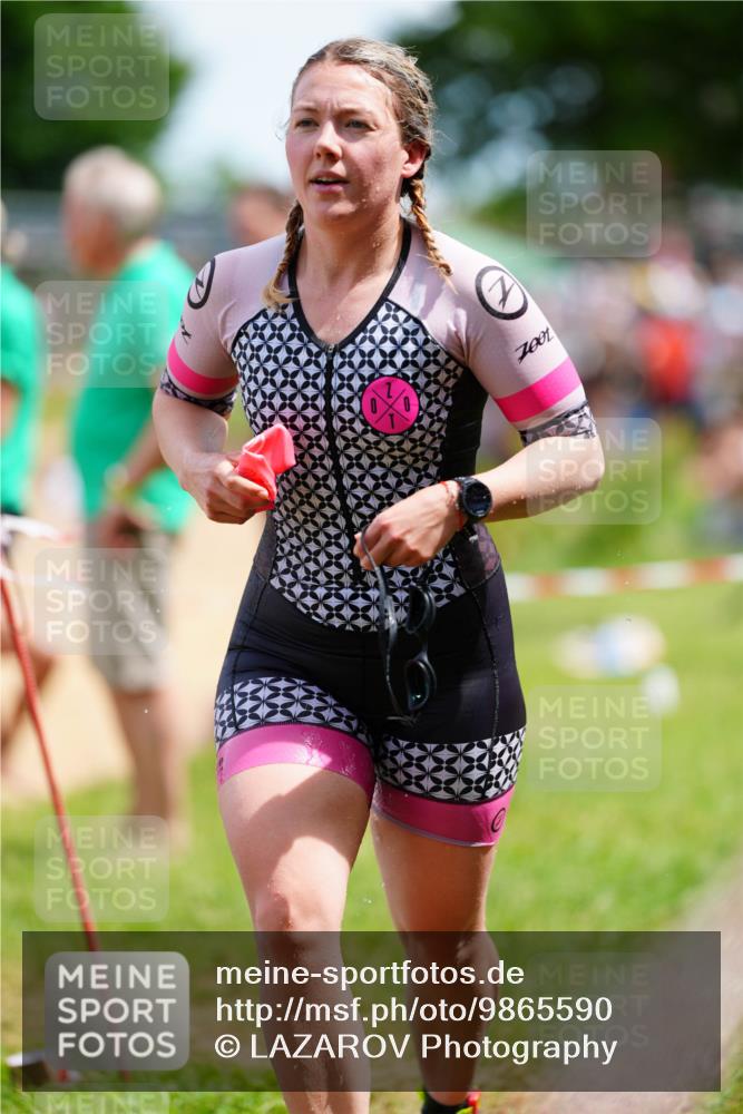 21.06.2026 - 29. Vierlanden-Triathlon LAZAROV Photography http://msf.ph/oto/9865590 21.06.2026 13:11:03 Schwimmen 1105, 1120 meine-sportfotos.de