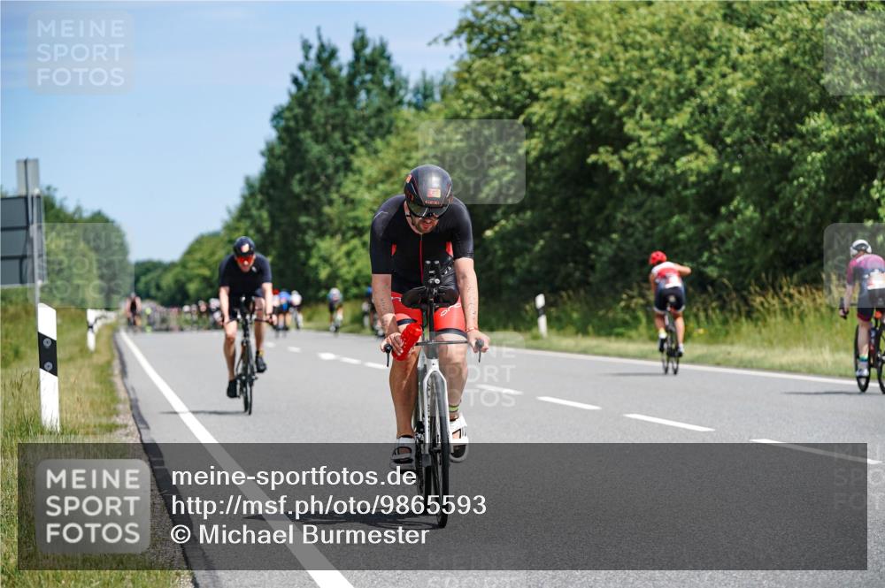 21.06.2026 - Viking Triathlon Michael Burmester http://msf.ph/oto/9865593 21.06.2026 11:59:20 Radfahren 47, 91, 173, 242, 276, 306, 311, 313, 379, 421, 441, 444, 444, 510, 524, 531, 536, 537, 638 meine-sportfotos.de