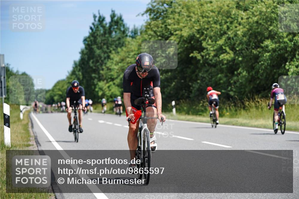 21.06.2026 - Viking Triathlon Michael Burmester http://msf.ph/oto/9865597 21.06.2026 11:59:21 Radfahren 47, 91, 173, 242, 276, 306, 311, 313, 357, 379, 421, 441, 444, 510, 524, 536, 537, 638 meine-sportfotos.de
