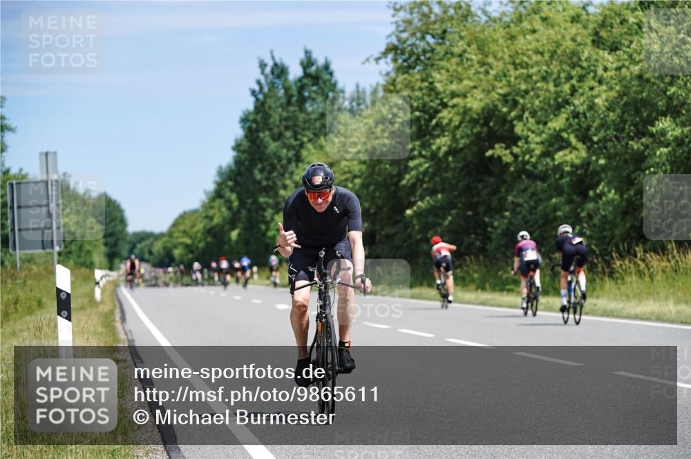 21.06.2026 - Viking Triathlon Michael Burmester http://msf.ph/oto/9865611 21.06.2026 11:59:22 Radfahren 47, 91, 173, 222, 242, 276, 306, 311, 313, 357, 379, 421, 441, 444, 510, 524, 536, 537, 638 meine-sportfotos.de
