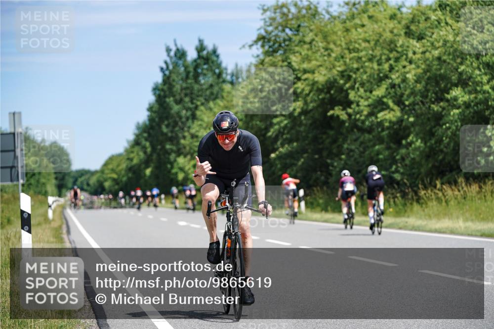 21.06.2026 - Viking Triathlon Michael Burmester http://msf.ph/oto/9865619 21.06.2026 11:59:22 Radfahren 47, 91, 173, 222, 242, 276, 306, 311, 313, 357, 379, 421, 441, 444, 510, 524, 536, 537, 638 meine-sportfotos.de