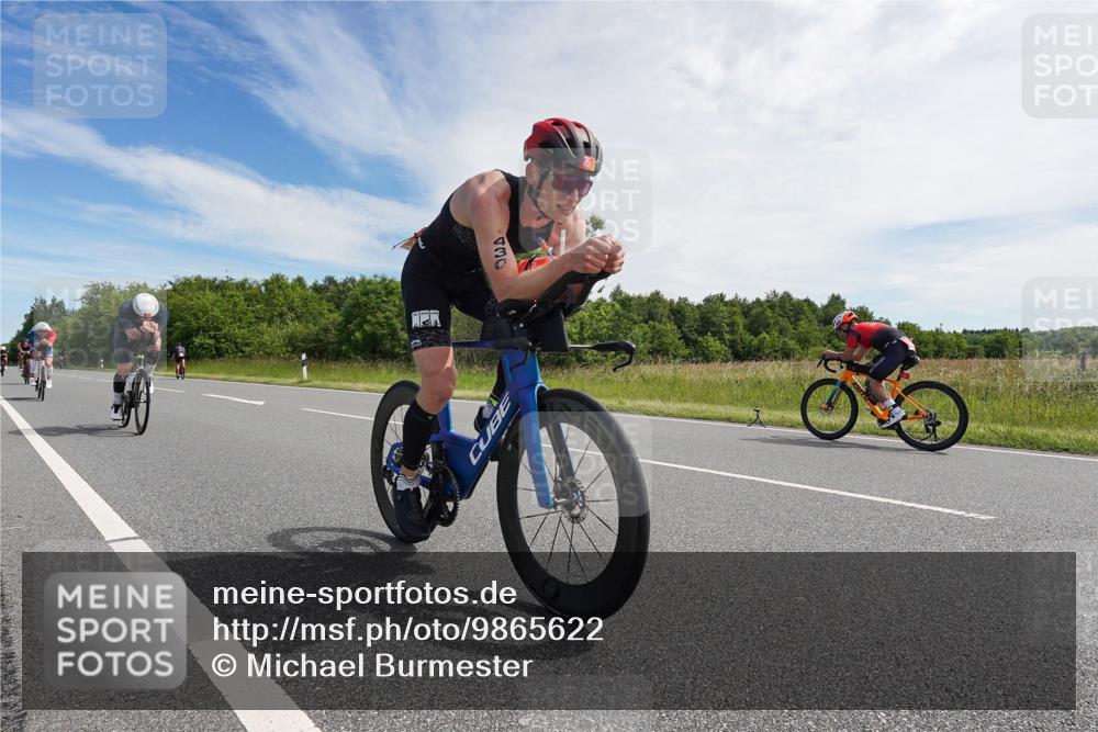 21.06.2026 - Viking Triathlon Michael Burmester http://msf.ph/oto/9865622 21.06.2026 11:17:43 Radfahren 18, 28, 49, 60, 131, 181, 261, 271, 360, 390, 409, 430, 432, 463, 501 meine-sportfotos.de