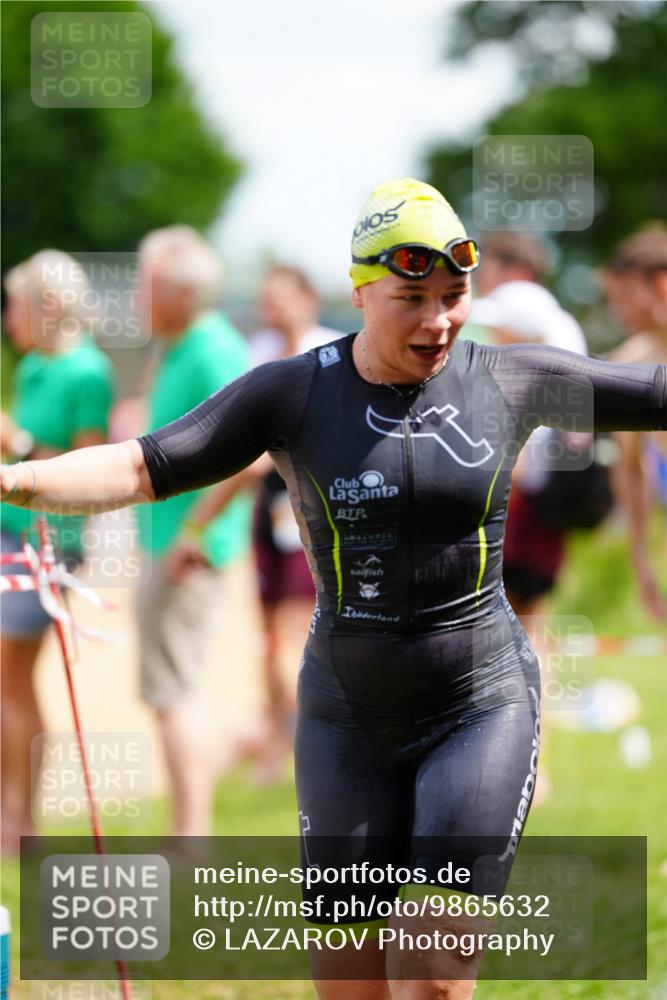 21.06.2026 - 29. Vierlanden-Triathlon LAZAROV Photography http://msf.ph/oto/9865632 21.06.2026 13:11:24 Schwimmen 1151, 1155, 1157, 1158 meine-sportfotos.de