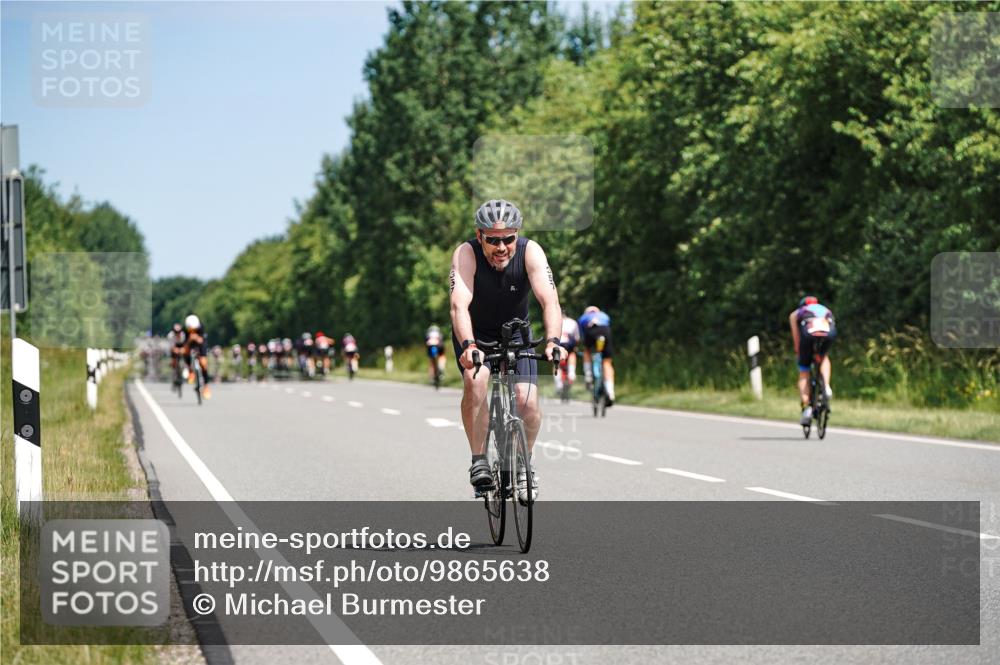 21.06.2026 - Viking Triathlon Michael Burmester http://msf.ph/oto/9865638 21.06.2026 11:59:34 Radfahren 91, 173, 222, 268, 306, 313, 350, 357, 440, 510, 576 meine-sportfotos.de