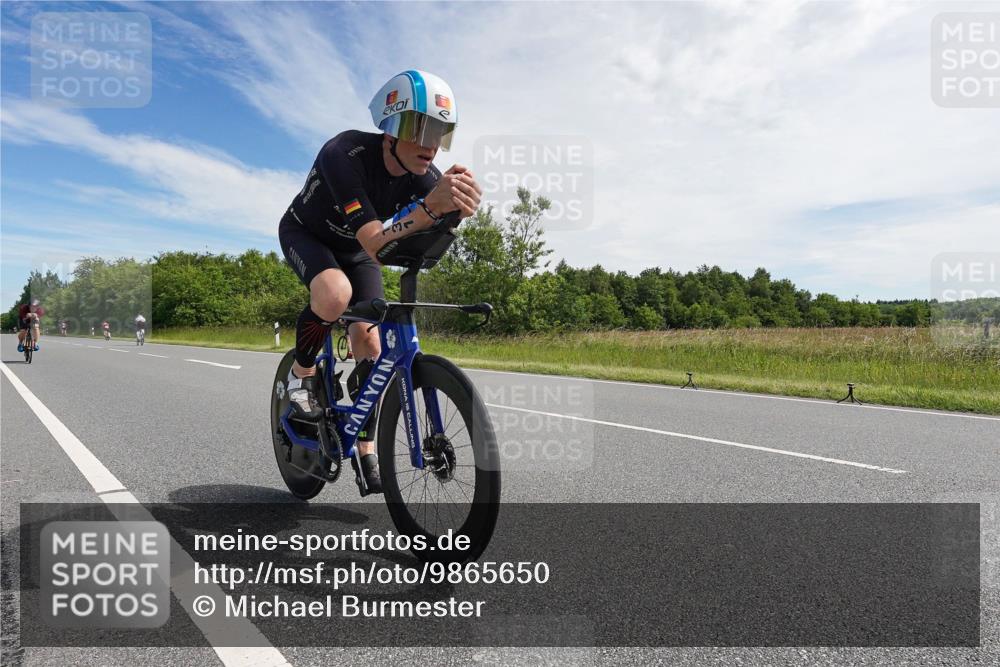 21.06.2026 - Viking Triathlon Michael Burmester http://msf.ph/oto/9865650 21.06.2026 11:17:49 Radfahren 18, 28, 49, 131, 181, 212, 245, 261, 271, 382, 390, 409, 430, 432, 463, 501 meine-sportfotos.de