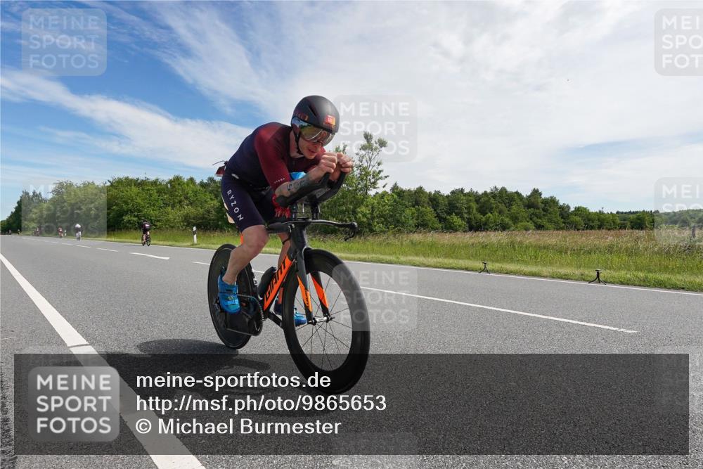 21.06.2026 - Viking Triathlon Michael Burmester http://msf.ph/oto/9865653 21.06.2026 11:17:50 Radfahren 18, 28, 49, 131, 181, 212, 245, 261, 271, 382, 390, 409, 430, 432, 463, 501 meine-sportfotos.de