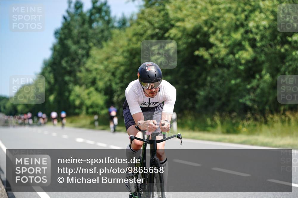 21.06.2026 - Viking Triathlon Michael Burmester http://msf.ph/oto/9865658 21.06.2026 11:59:43 Radfahren 173, 222, 268, 273, 313, 350, 357, 440, 576 meine-sportfotos.de