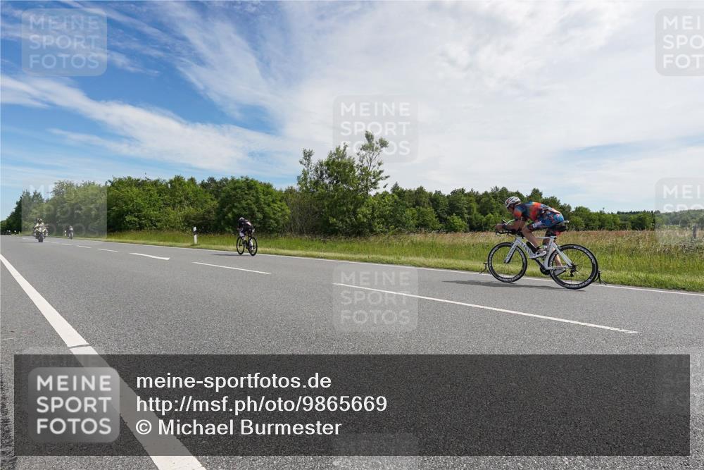 21.06.2026 - Viking Triathlon Michael Burmester http://msf.ph/oto/9865669 21.06.2026 11:18:40 Radfahren 42, 207, 252, 335, 434, 440, 483, 524, 613, 629 meine-sportfotos.de