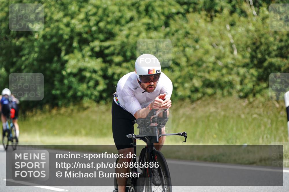 21.06.2026 - Viking Triathlon Michael Burmester http://msf.ph/oto/9865696 21.06.2026 12:00:35 Radfahren 42, 200, 285, 332, 404, 543, 554, 568, 604, 617, 623, 639, 639 meine-sportfotos.de