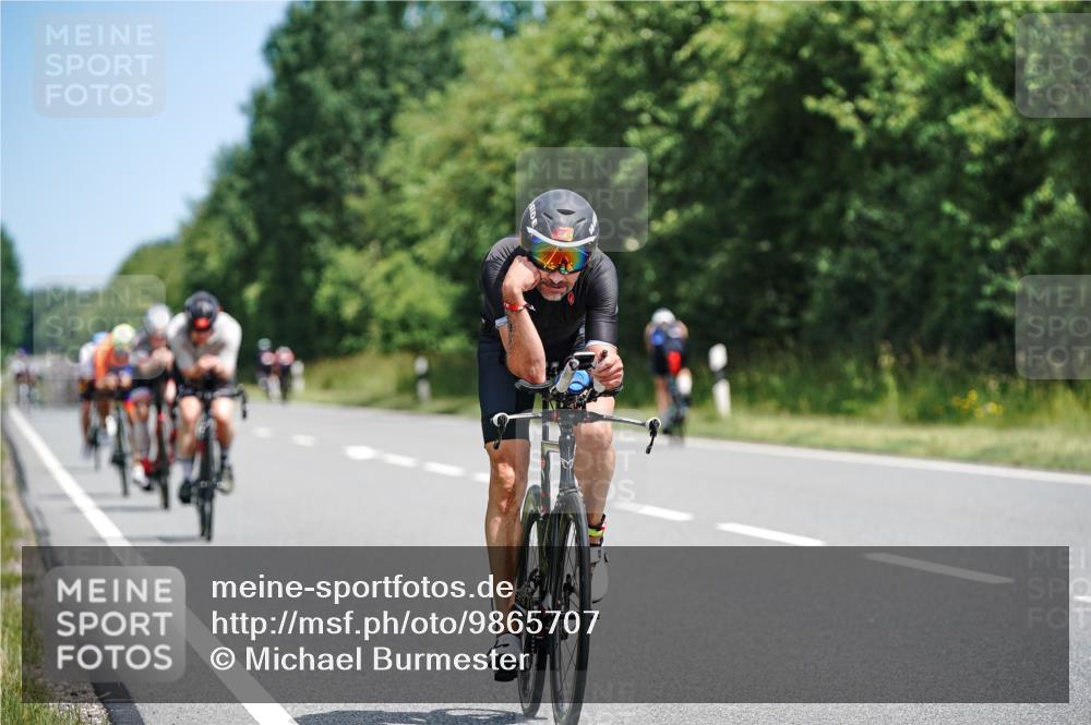 21.06.2026 - Viking Triathlon Michael Burmester http://msf.ph/oto/9865707 21.06.2026 12:00:38 Radfahren 42, 200, 285, 332, 404, 554, 568, 604, 617, 623, 639 meine-sportfotos.de