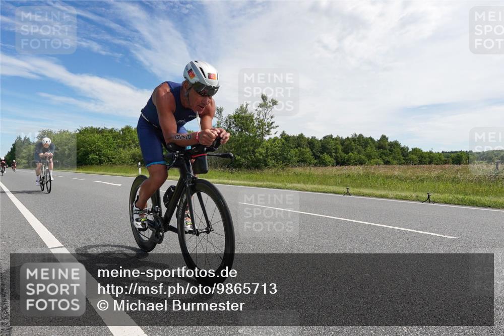 21.06.2026 - Viking Triathlon Michael Burmester http://msf.ph/oto/9865713 21.06.2026 11:19:03 Radfahren 1, 4, 47, 221, 242, 295, 311, 372, 378, 449, 495, 536, 537, 541, 576, 613, 623, 629 meine-sportfotos.de