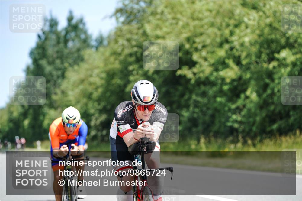 21.06.2026 - Viking Triathlon Michael Burmester http://msf.ph/oto/9865724 21.06.2026 12:00:41 Radfahren 42, 170, 200, 260, 285, 317, 332, 366, 404, 554, 554, 568, 604, 617, 623, 639 meine-sportfotos.de